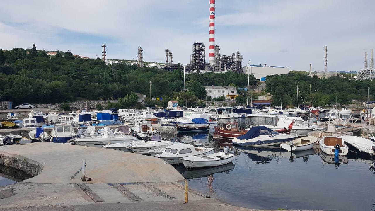 Urinj Appartement Kostrena Buitenkant foto